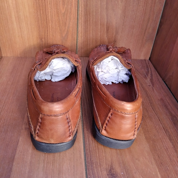 JOHNSTON & MURPHY SIGNATURE LEATHER LOAFER BROWN TASSEL - Picture 5 of 7